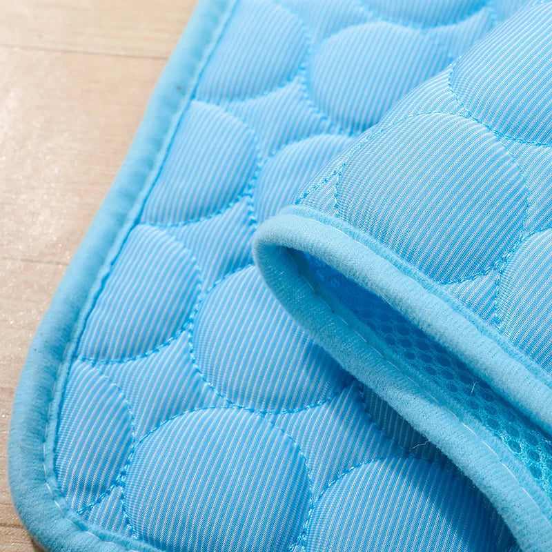 Summer Cooling Pet Mat Gel Ice Pad for Dogs Cats Breathable Soft Kennel Bed Non-Slip Hot Weather Cool Pad Pet Supplies